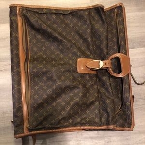 Bootleg Louis Vuitton garment bag
